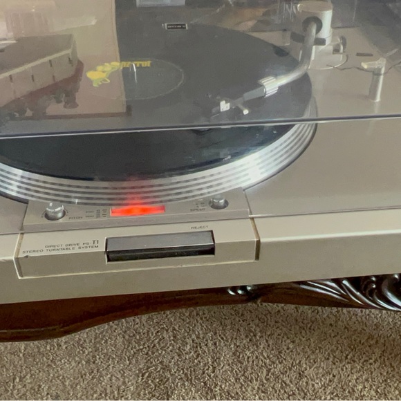 Vintage vinyl records player - Picture 14 of 17